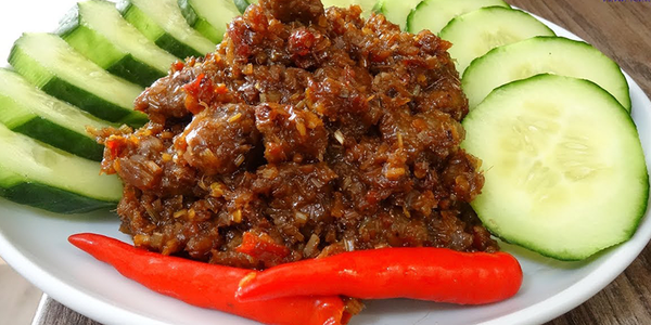 Thịt kho mắm ruốc sả thơm ngon