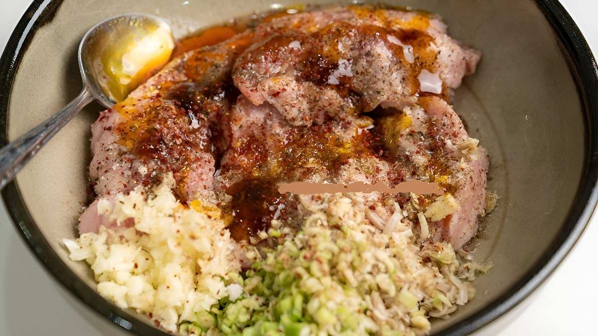 Má heo nướng rau củ bằng nồi chiên không dầu, vàng đều và hấp dẫn