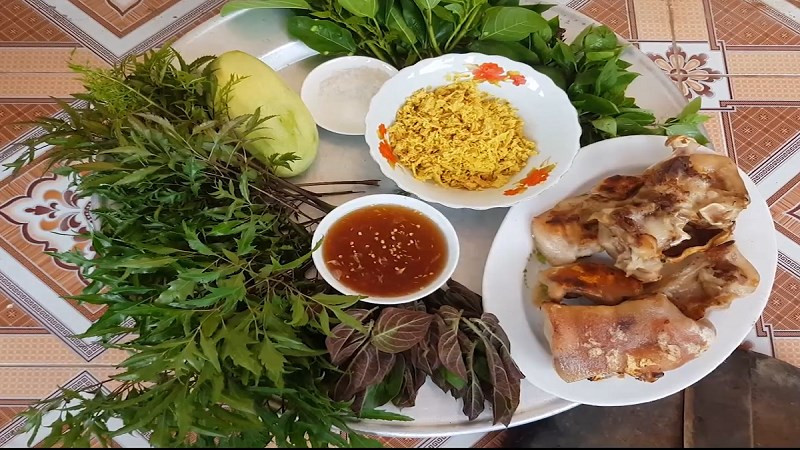 Nguyên liệu tươi ngon để làm chạo tai heo hấp dẫn