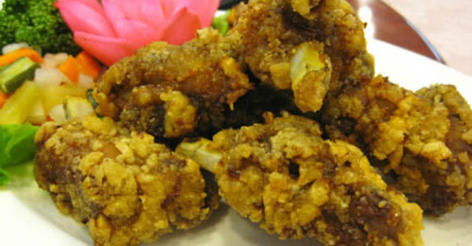 Sườn rán giòn rụm vàng ươm, món ăn sườn heo nấu gì ngon mà trẻ em yêu thích